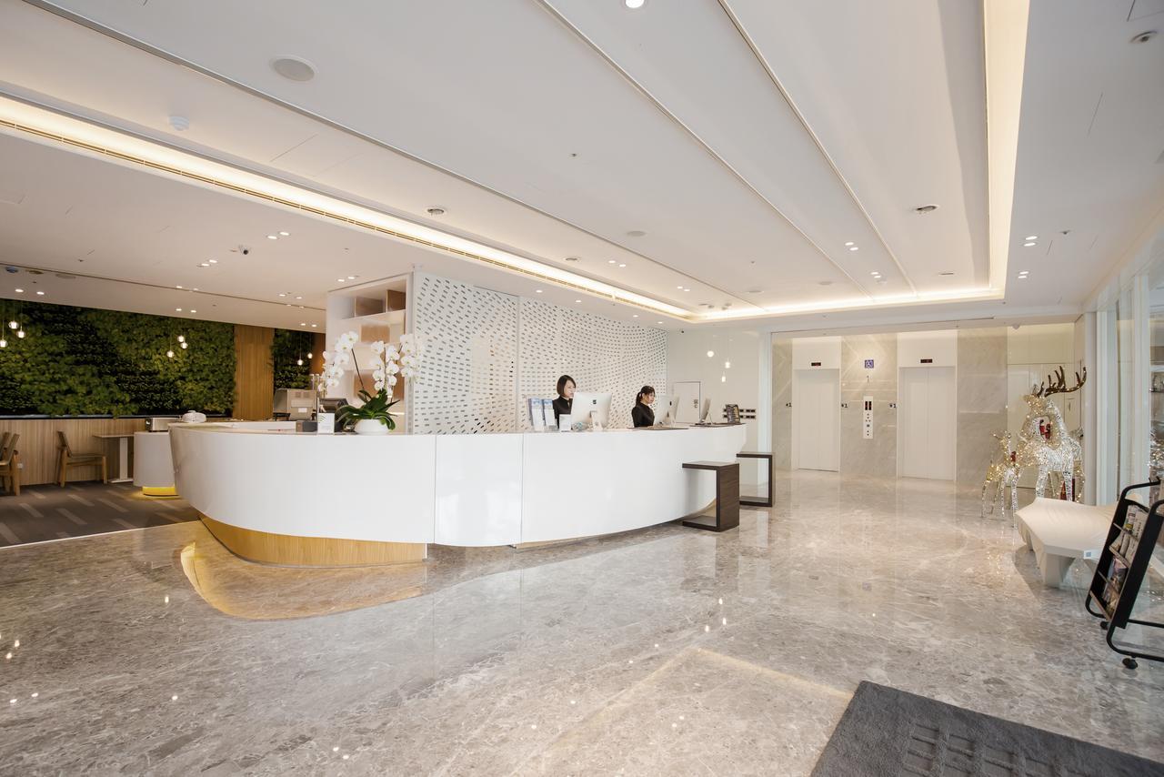 Hotel The Carlton Taichung Esterno foto