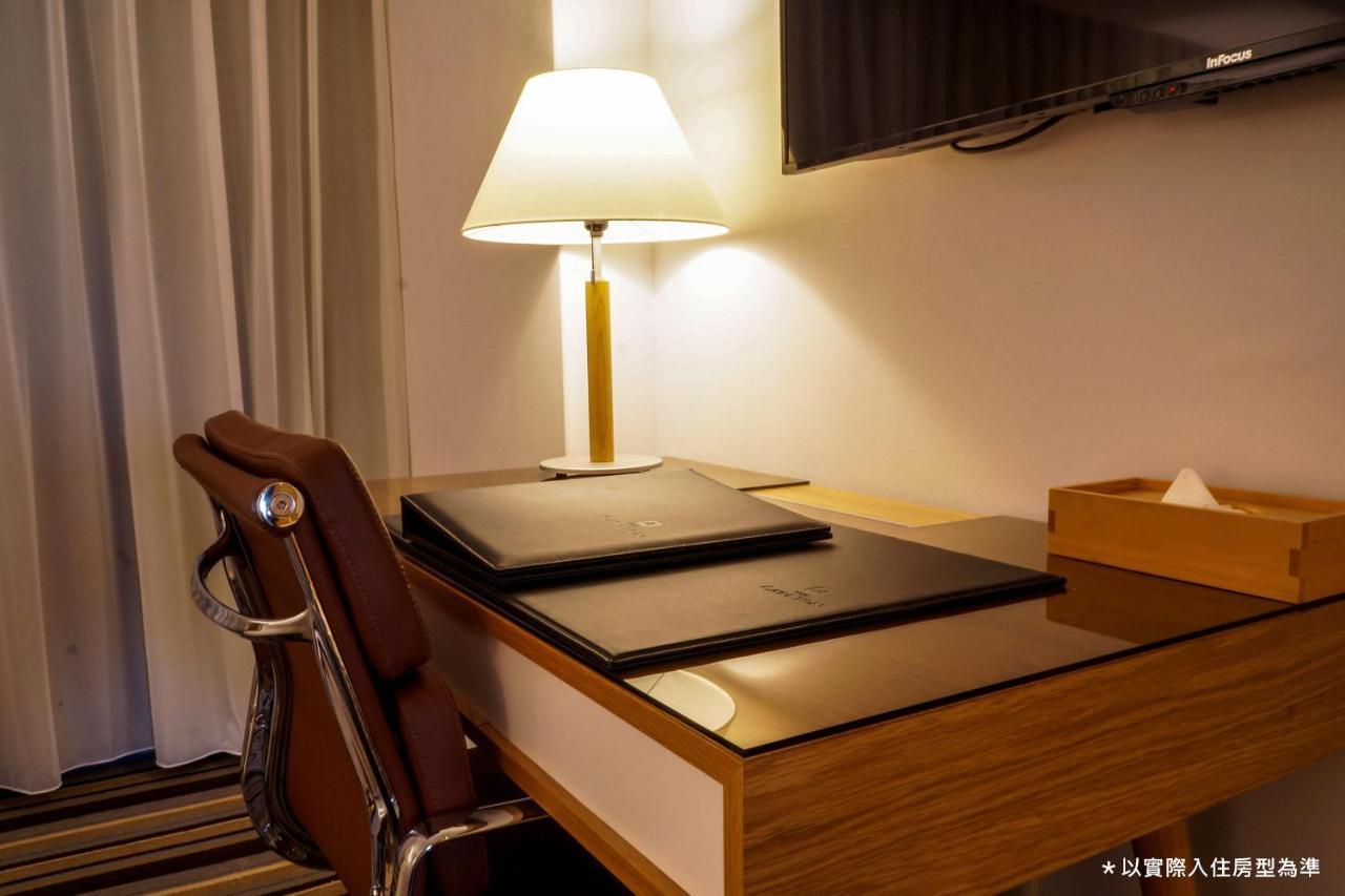 Hotel The Carlton Taichung Esterno foto