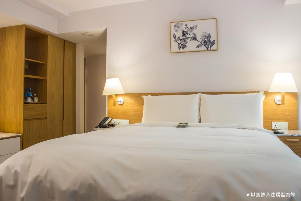 Hotel The Carlton Taichung Esterno foto