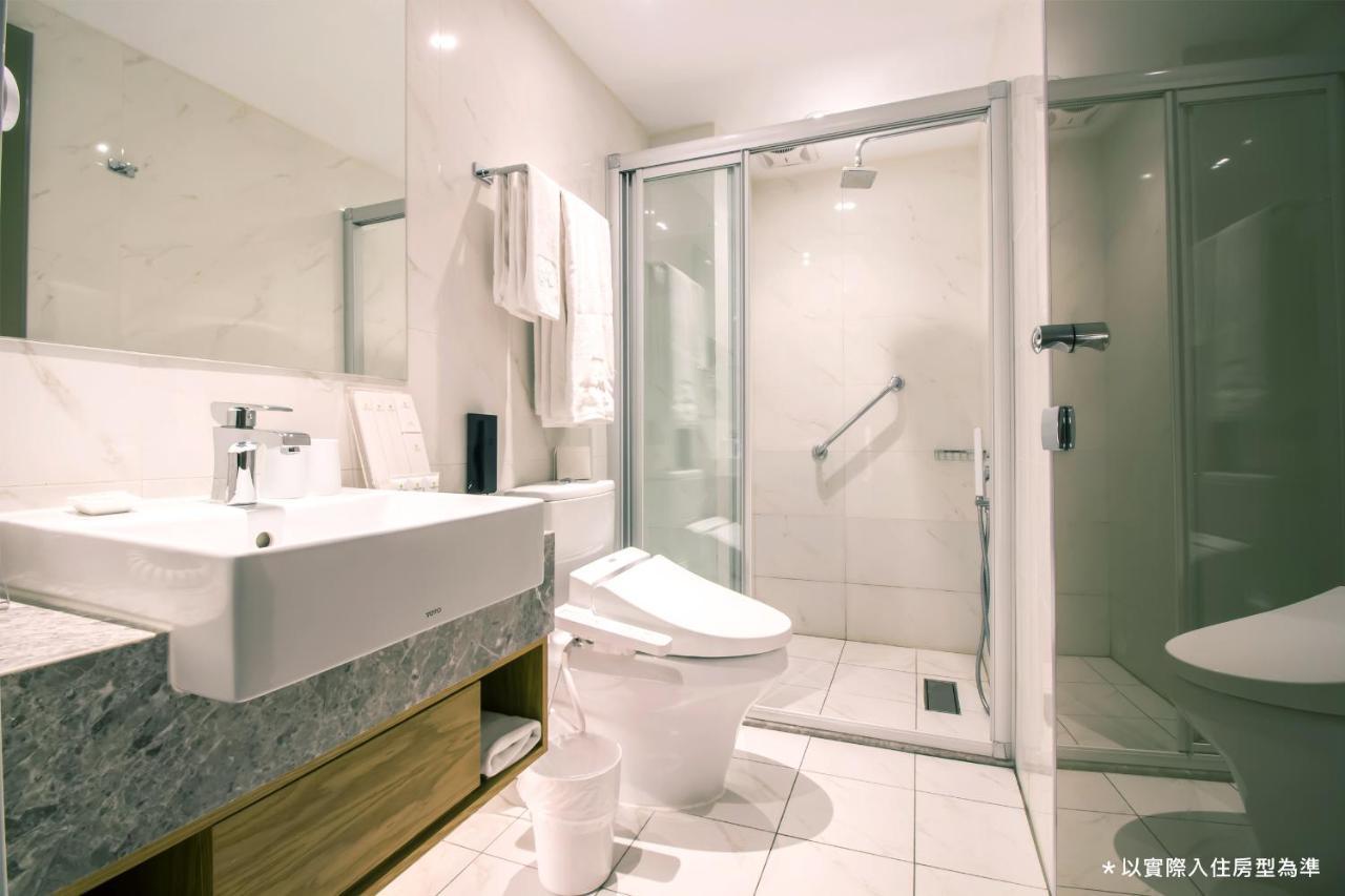 Hotel The Carlton Taichung Esterno foto