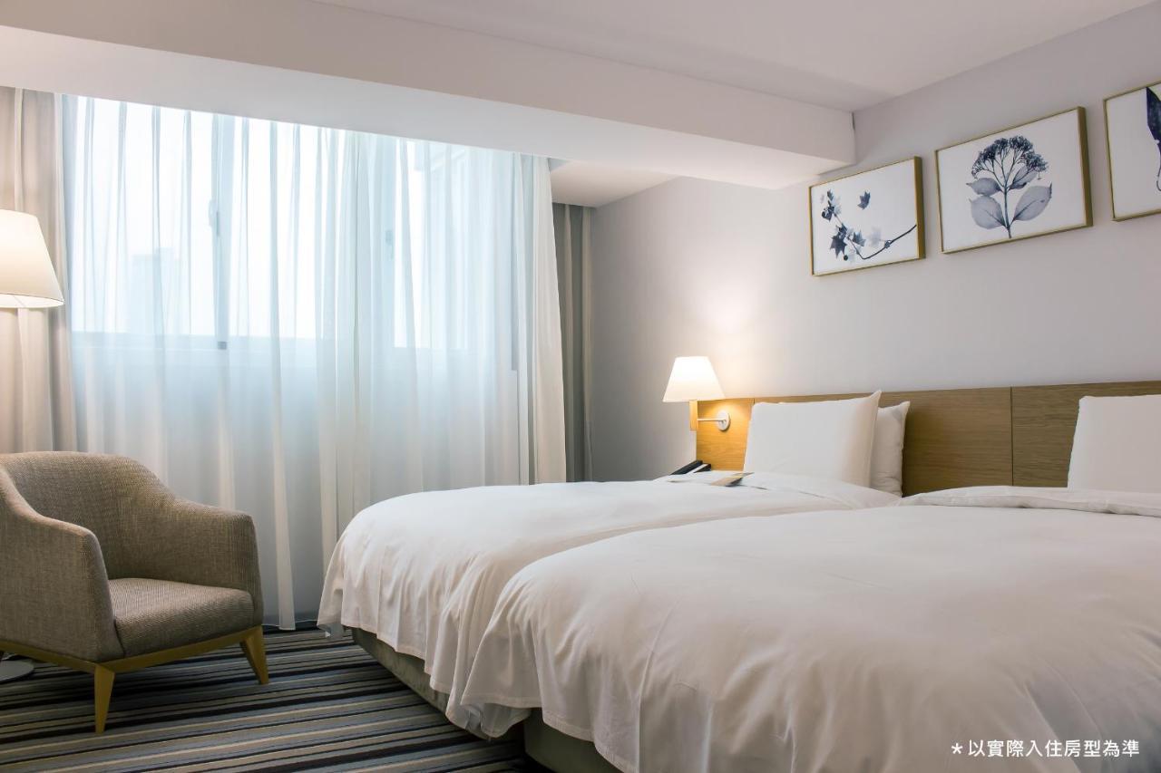 Hotel The Carlton Taichung Esterno foto
