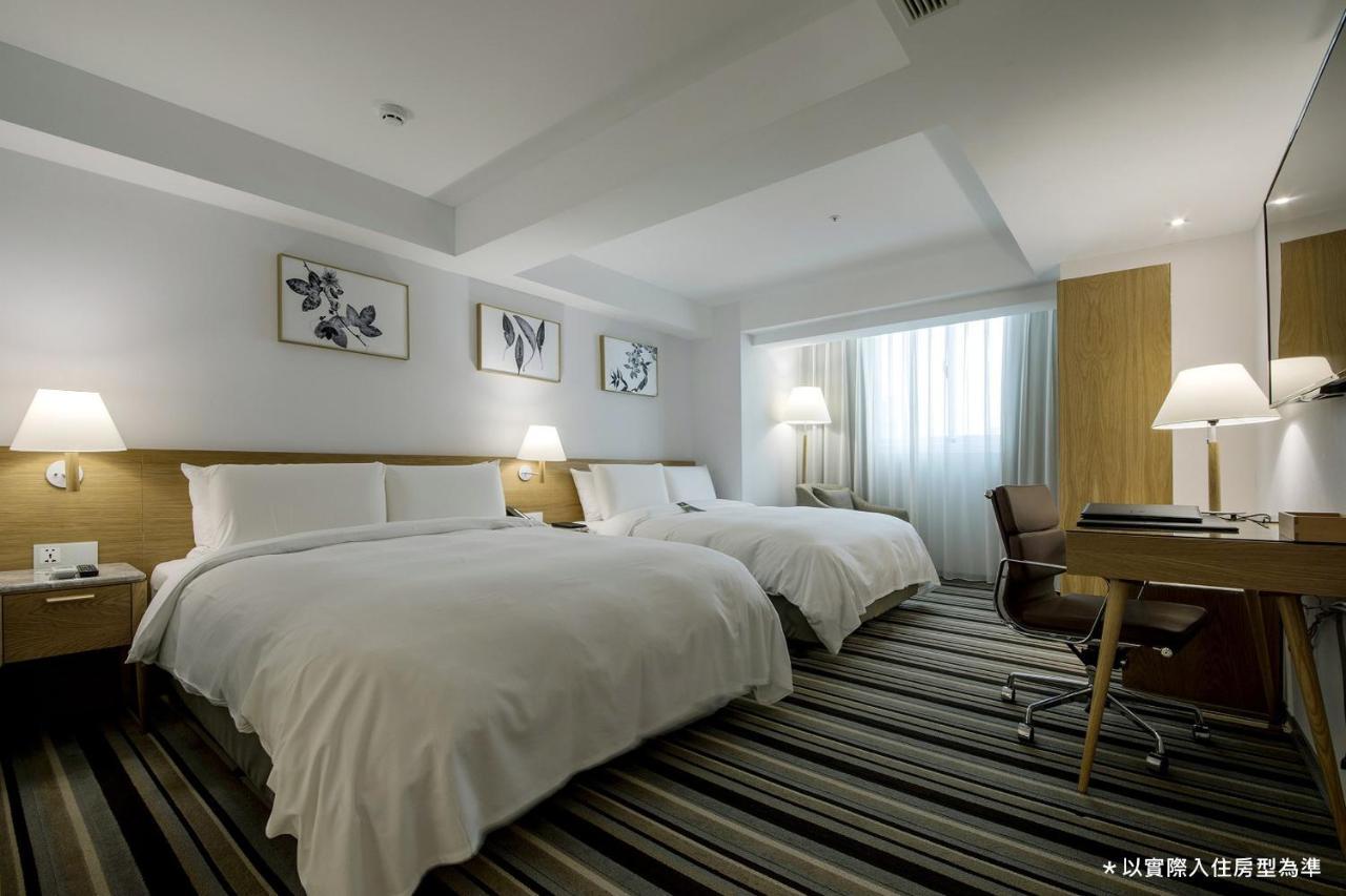 Hotel The Carlton Taichung Esterno foto