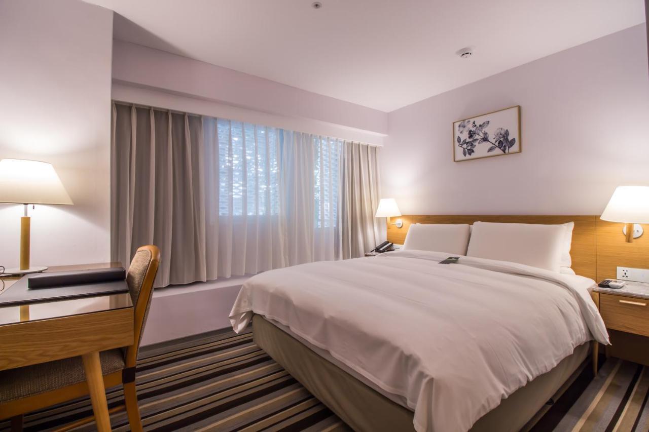 Hotel The Carlton Taichung Esterno foto